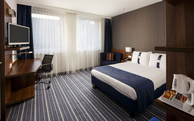Holiday Inn Express Rotterdam - Central Station by IHG