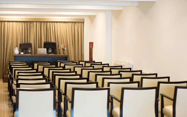 Hotel 6 De Octubre