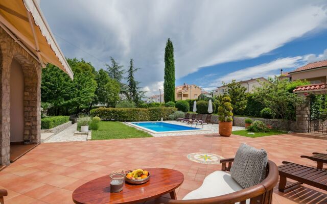 Apartments Sinisa