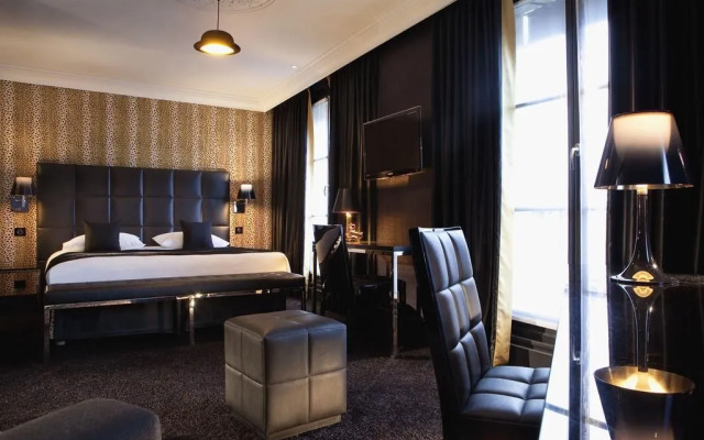 First Hotel Paris Tour Eiffel
