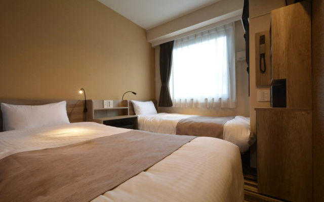 Hotel Sanrriott Shinsaibashi – Guest Rooms – Osaka