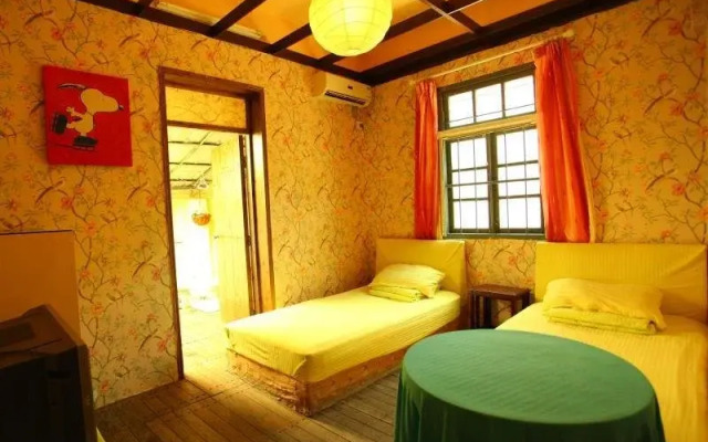 Xiamen Ring Island Coast Inn Blue House