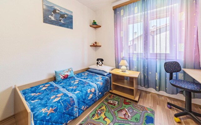 Beautiful Apartment in Labin With 2 Bedrooms and Wifi