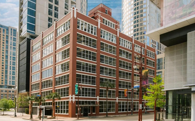 Reside Houston Downtown A Wyndham Residence