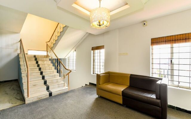 SilverKey Executive Stays 40794 Empire Plaza