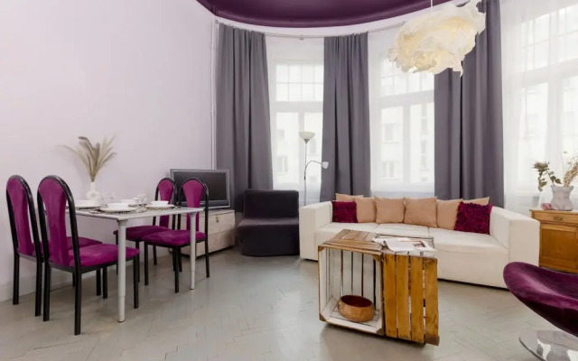 Dream Studio With Mezzanine by Renters