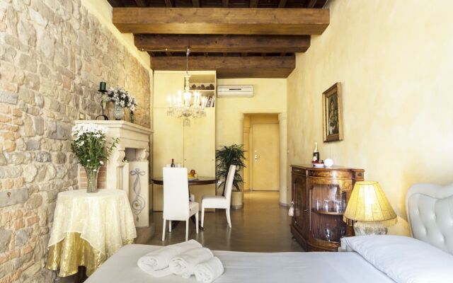 Signoria honeymoon apartment