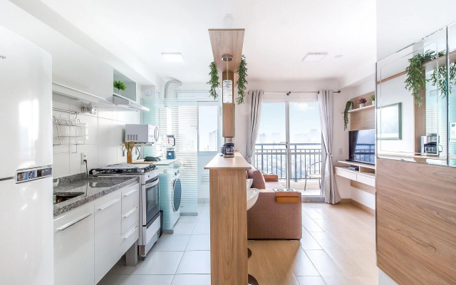 Apê iluminado e com vista alta no Brás