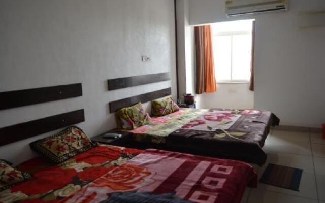 Shree Ji Manglam Guest House