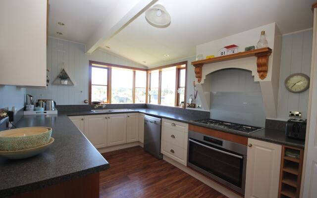 37 St James Avenue