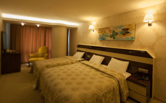 Armin Hotel