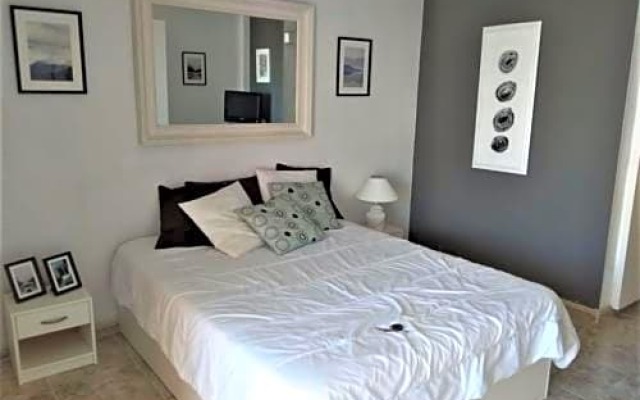 tu casa pool/bbq 15% off