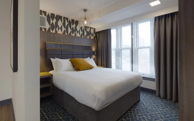 Roomzzz Manchester Victoria