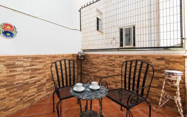 Picasso Center Apartment