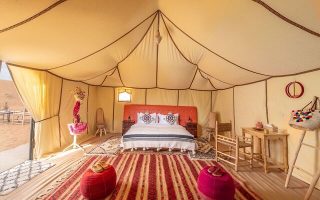 Sanmao Desert Luxury Camp