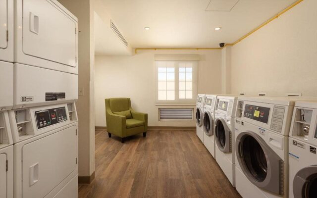 Extended Suites Mexicali Cataviña