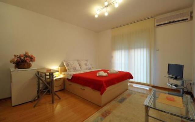 Apartments Iwa Centar