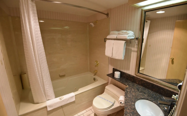 Travelodge by Wyndham Lloydminster