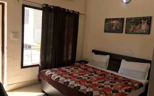 Goroomgo Anugraha Homestay Ramnagar