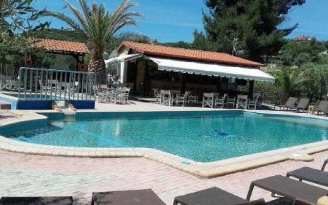 Hotel Bella-Grecia