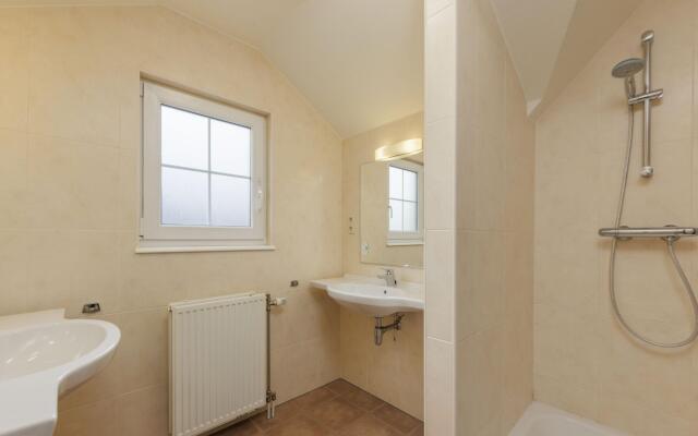 Villa with Sauna in Cochem near Golf Course