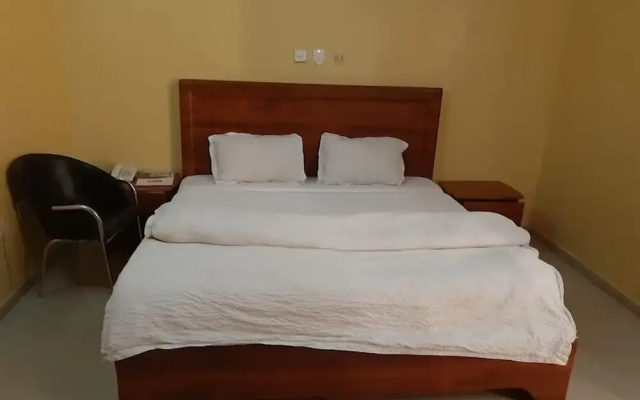 Majesty Realm Hotel