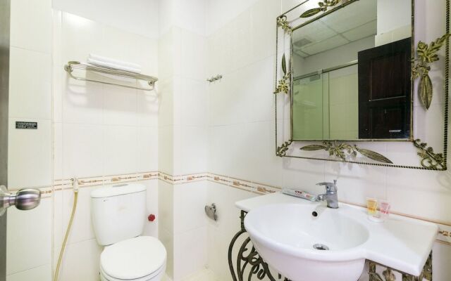 OYO 500 A Loc Hotel