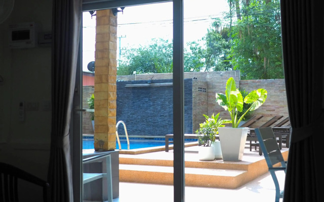 Mangoes Guesthouse