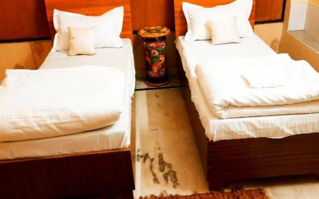 Bhambri House Hotel