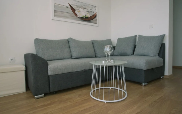 Beach Apartments Rumin