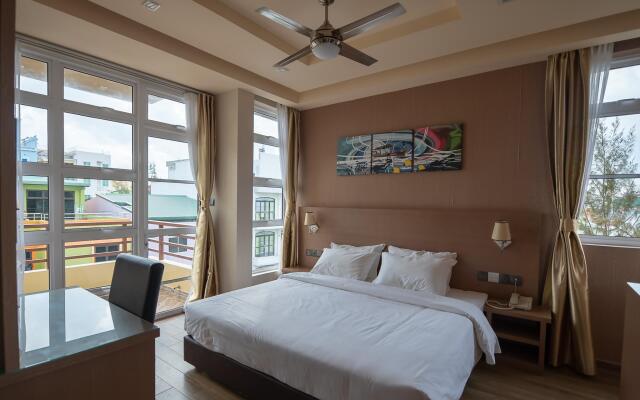 Three Inn Hotel