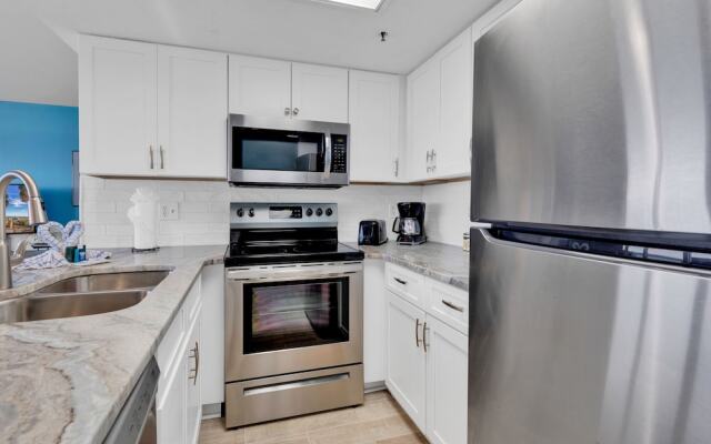 Stunning Oceanfront View Atlantica Tower