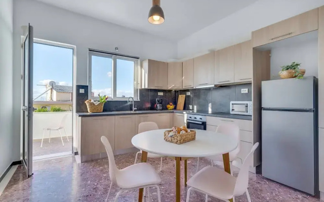 Sea City and Mountain View Apartment