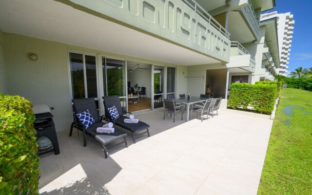 Poinciana Lodges -Ocean Views
