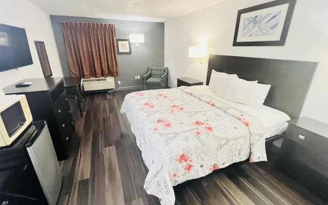 Pinckneyville Inn