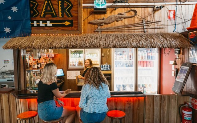 Calypso Backpackers