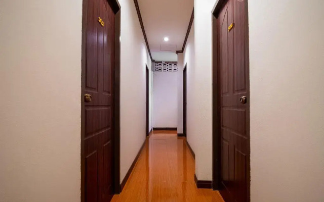 OYO 836 PK Residence