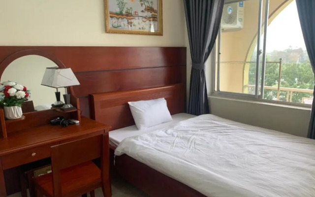 AD 41 Hotel