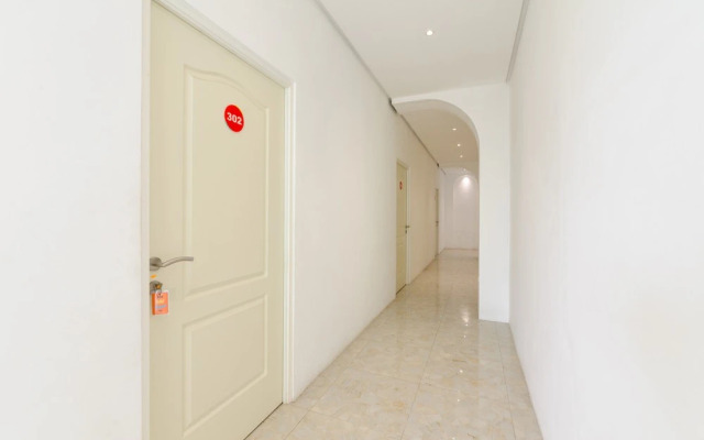 Sans Hotel La Vida Malang