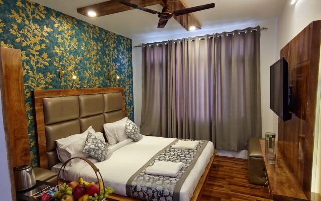 Seven Hills Hotel Srinagar
