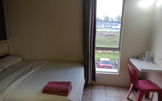 Hotel 77