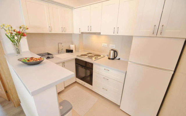 Three-Bedroom Holiday Home in Dobrota