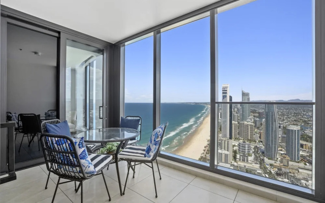 Ocean Surfers Paradise - GCLR