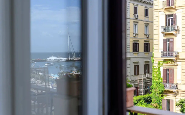 Piazza Sannazzaro 200 - Monet