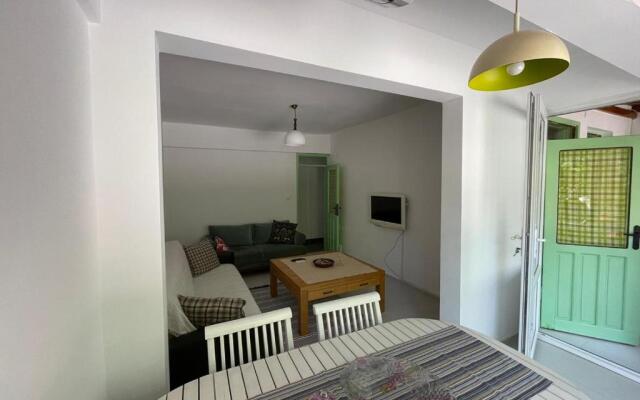 Lovely 2 bedroom house in the heart of the city