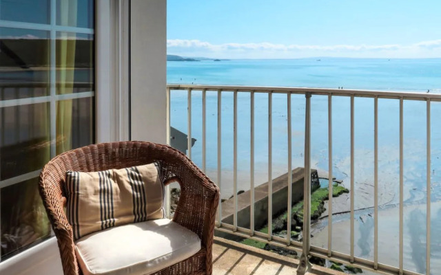 Les Embruns (Czn111)