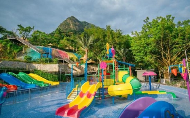 Guangzhou Zengcheng Baishuizhai Forest Valley Golden Leaf Hot Spring Holiday Villa – Pool – Guangzhou