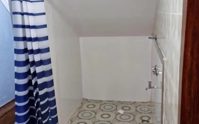 Lux Suites Weavers Haven Guest House