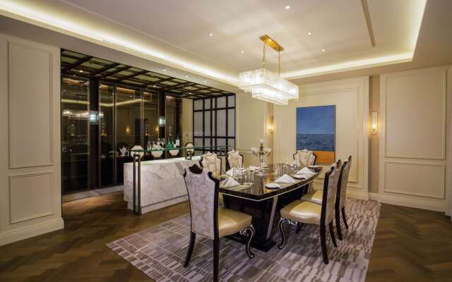 Hilton Dalian Golden Pebble Beach Resort