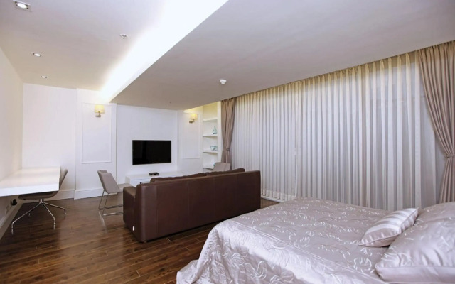 Pera Residence